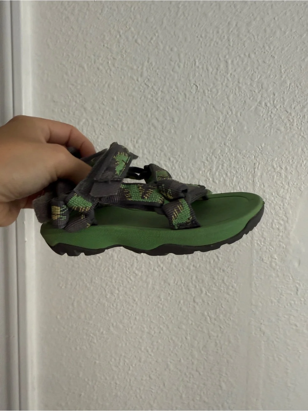 Teva lightweight kids